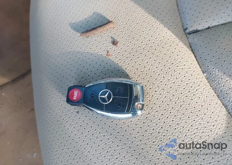 2008 Mercedes-Benz E 350 4Matic z USA, uszkodzony, nr VIN WDBUF87X38B293117